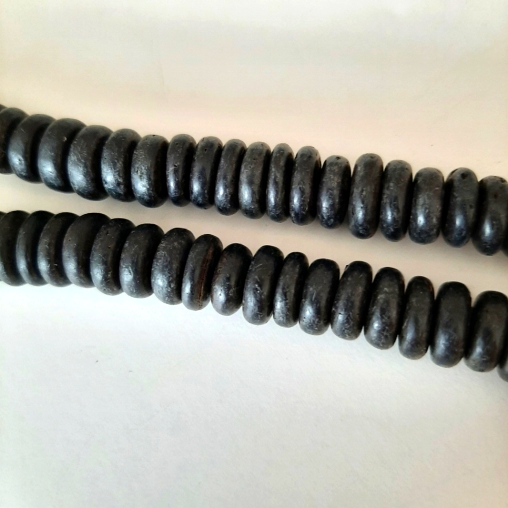 Large Shell Necklace - Picture 9 of 9